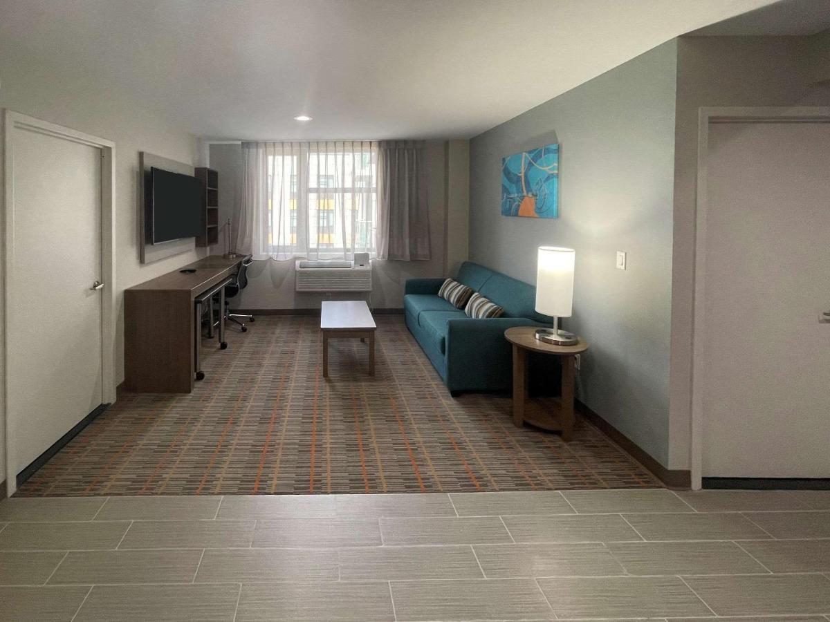 Mainstay Suites New York Buitenkant foto