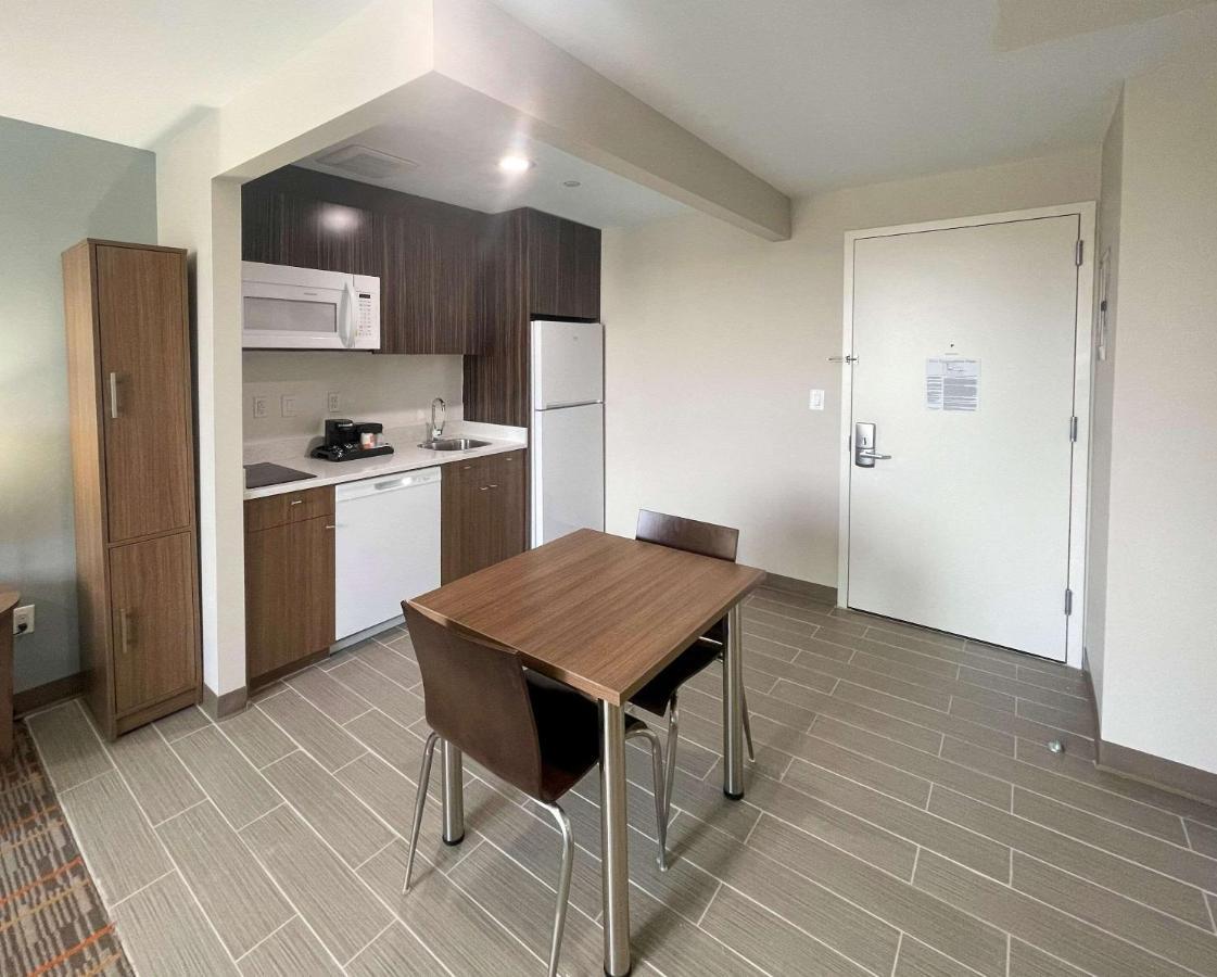 Mainstay Suites New York Buitenkant foto