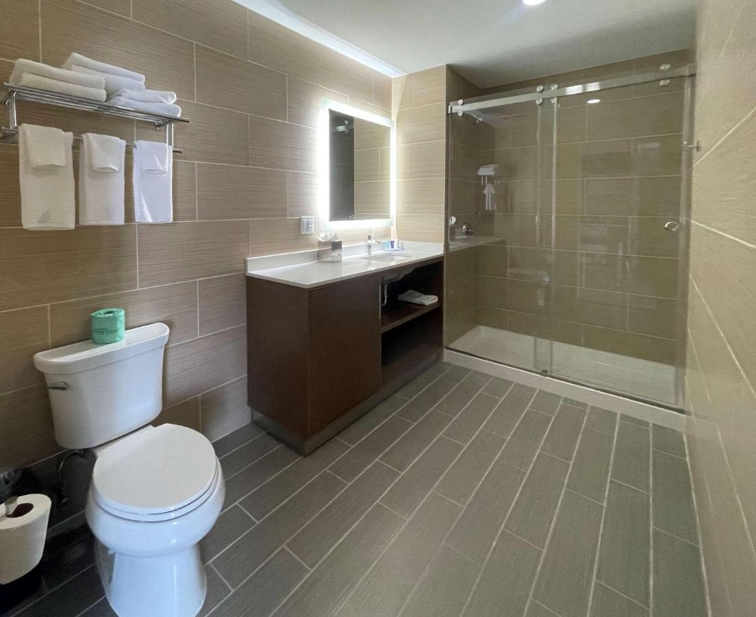 Mainstay Suites New York Buitenkant foto